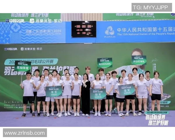 深圳羽毛球队耐力争议引发热议球迷与专家各执己见探讨训练方法与效果 深圳羽毛球队耐力争议引发热议球迷与专家各执己见探讨训练方法与效果