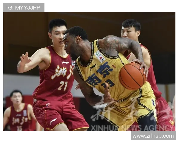 南京篮球队整体压制策略分析与得失评估探讨